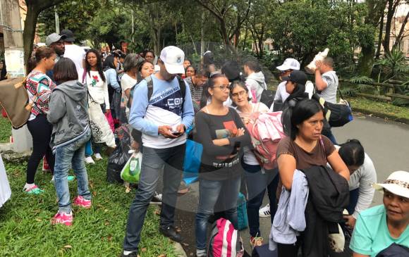 Así fue la espera para entrar a la misa campal del Papa en Medellín