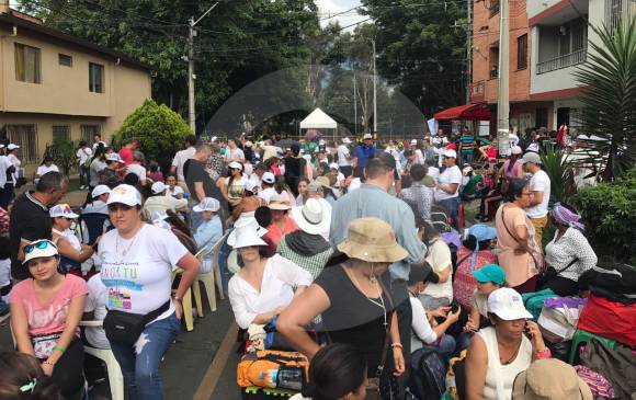 Así fue la espera para entrar a la misa campal del Papa en Medellín