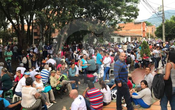 Así fue la espera para entrar a la misa campal del Papa en Medellín