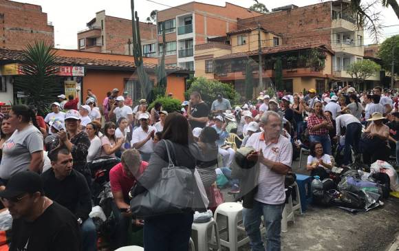 Así fue la espera para entrar a la misa campal del Papa en Medellín