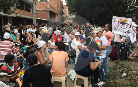 Así fue la espera para entrar a la misa campal del Papa en Medellín
