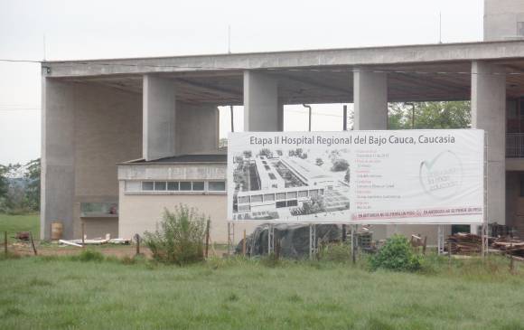 La obra del hospital César Uribe Piedrahíta está suspendida hace 45 días. FOTO Víctor Álvarez