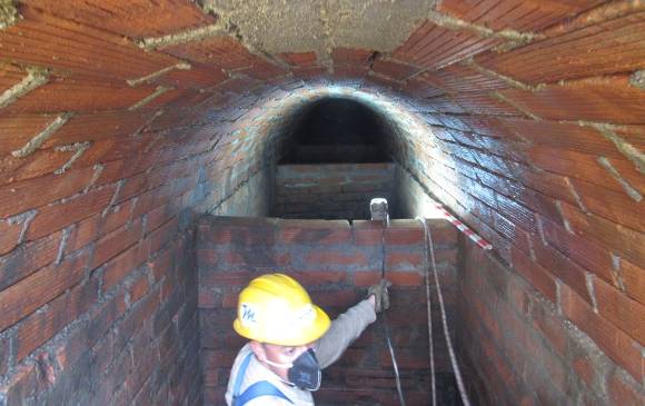 Un tanque desarenador de agua potable, fue hallado en Itagüí. Una acequia, en Envigado. FOTOS Cortesía