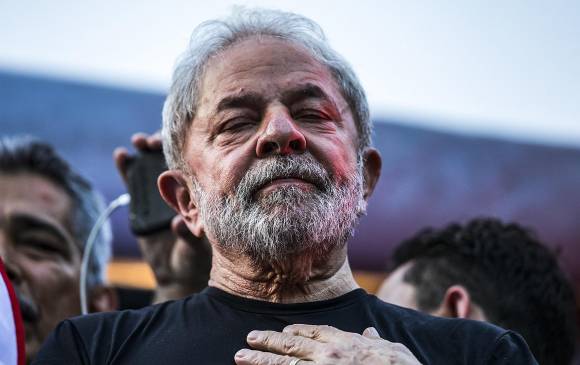 El Tribunal aseguró que el exmandatario de izquierda se corrompió a favor de Petrobras. FOTO EFE