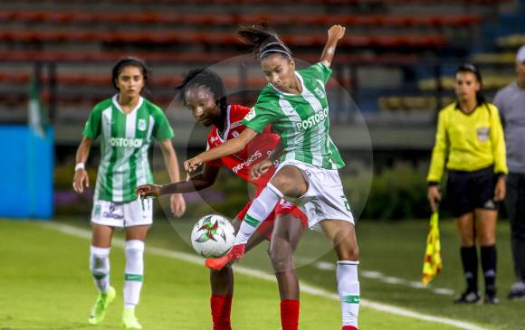 La mediocampista Estefanía González (28), repitente en el proceso de Atlético Nacional. El equipo verde tiene proyectada una intensa semana de pretemporada. FOTO Juan Antonio Sánchez