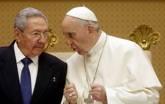La reunión entre los dos dignatarios duró 55 minutos, la más larga que ha tenido el Papa Francisco desde que inició su pontificado. El tema de la concordia entre Cuba y E.U. es una preocupación del Pontífice, que prevé visitar la isla en septiembre. FOTO afp
