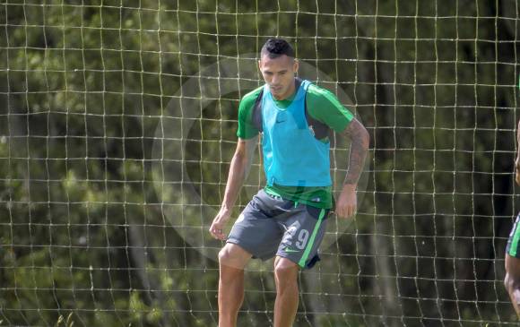 Aldo Leao, eje del mediocampo verde este semestre, se perdería el inicio de los cuartos por sobrecarga. FOTO juan a. sánchez