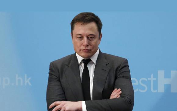 Como sanción, Elon Musk, fundador de Tesla, no podrá ser presidente de su compañía en los próximos tres años y deberá pagar una multa de 20 millones de dólares a la SEC. FOTO reuters