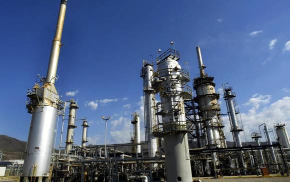 A pesar de tener una de las mayores reservas de hidrocarburos del mundo, Venezuela acusa escasez de crudo liviano. Foto Archivo Reuters