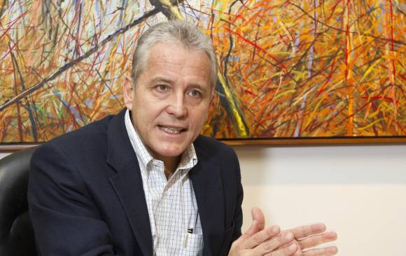 El presidente del Éxito, Carlos Mario Giraldo, apunta a crecer con más Carullas en ciudades intermedias. FOTO EDWIN BUSTAMANTE