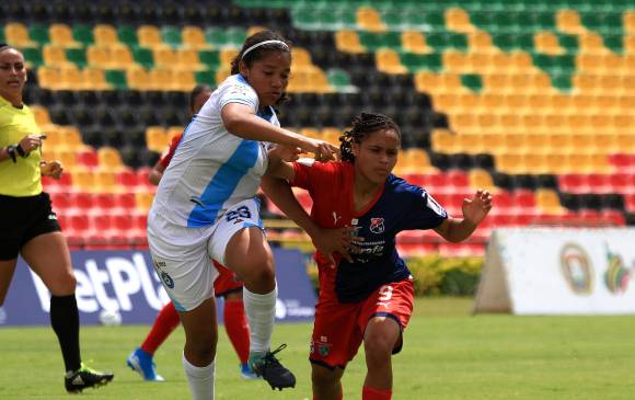Greicy Landázury, delantera del DIM, esta vez tuvo una marca ajustada que le impidió anotar goles. FOTO cortesía dimayor