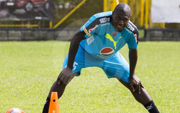 El delantero Cristian Nazarit, de pasado por el América de Cali, sería uno de los titulares del Medellín para el juego del sábado en el Atanasio. Luego, el Rojo pensará en Copa. FOTO julio césar herrera