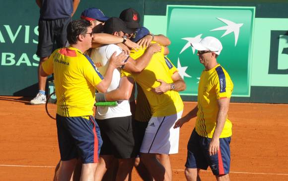 Así fue el festejo del equipo colombiano. Ahora buscará su primera victoria en los repechajes para acceder al Grupo Mundial. Mauricio Hadad, el capitán, confiaba en su grupo. FOTO afp