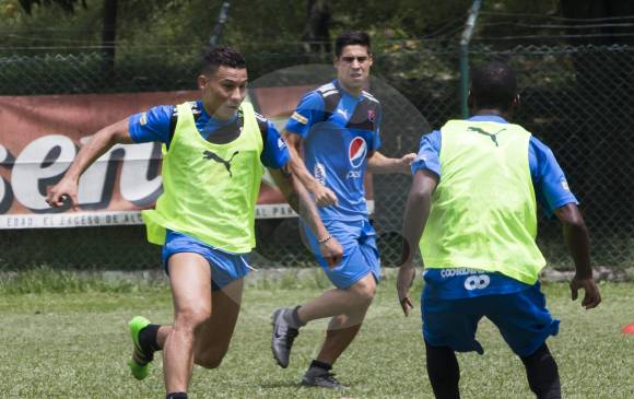 Luis Carlos Arias regresó a la nómina titular del Medellín debido a la lesión de Mauricio Molina y, además de manejo, le ha aportado gol al cuadro que dirige Leonel. FOTO julio césar herrera