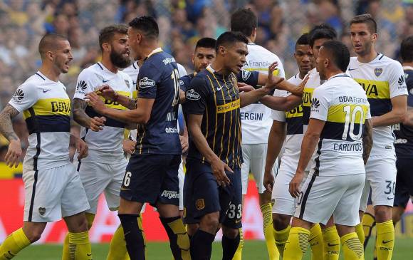 En Argentina Teófilo también ha jugado en Racing, Lanús y River Plate. FOTO AFP