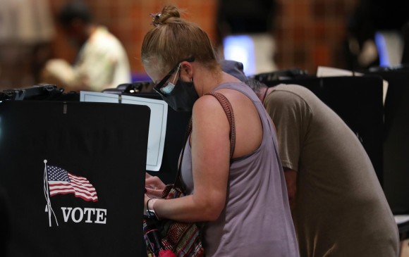 Votaciones anticipadas en Florida. 52 millones de estadounidenses ya depositaron su voto. FOTO AFP
