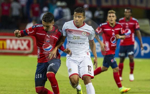 Eduard Atuesta ha sido uno de los jugadores de más regularidad, para Juan José Peláez, en esta etapa. FOTO julio césar herrera 