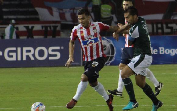 Teófilo Gutiérrez aportó un gol para el triunfo tiburón. Foto Colprensa