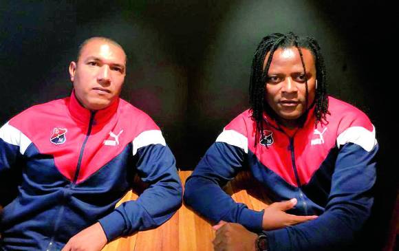 Ricardo Calle (izq) y Leny Maturana, los hombres que responden ahora por el trabajo técnico de los rojos. FOTO cortesía DIM