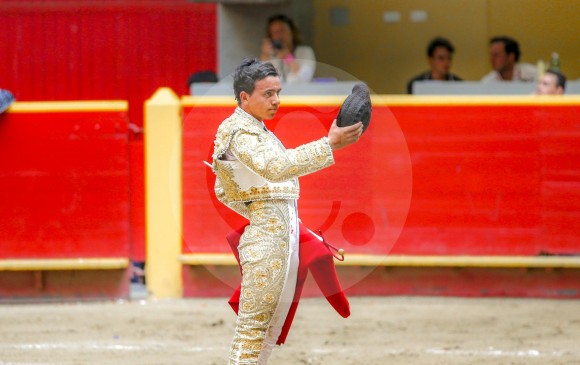 Juan de Castilla, recibiendo la ovación durante la novillada. FOTO Juan Antonio Sánchez