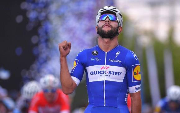 Fernando Gaviria se impuso en el sprint a Sagan, Cavendish y Ewan para convertirse en el líder del Tour de California FOTO CORTESÍA QUICK STEP