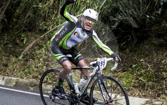 Hugo Salazar lleva 30 años corriendo el Clásico EL COLOMBIANO y se lo goza.