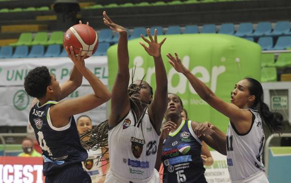 Las semifinales se juegan al mejor de tres partidos. FOTO Inder 