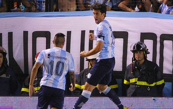 El veterano delantero Diego Milito ha marcado cuatro goles en lo que va del torneo. FOTO AFP