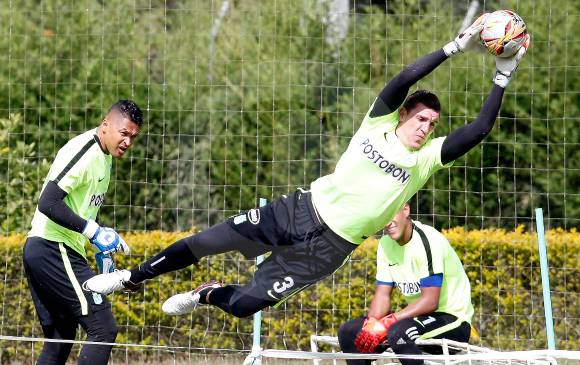 El arquero Franco Armani lleva 519 minutos de invicto en el arco de Nacional. Viajó con el grupo a Ibagué para el duelo de esta noche.FOTO Manuel Saldarriaga
