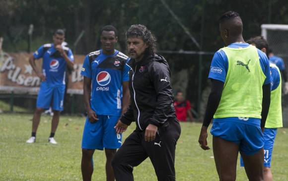 Independiente Medellín respalda el trabajo del entrenador Leonel Álvarez. FOTO ARCHIVO