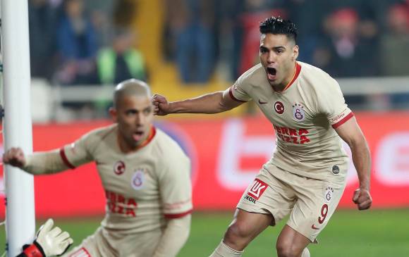 Falcao García se ubica en la posición 12 de la tabla de goleadores de la Liga turca con 9 tantos. El líder es Alexander Sorloth, del Trabzonspor, con 19 anotaciones. FOTO de Twitter Galatasaray