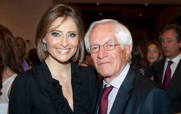 La presentadora María Lucía Fernández y el exalcalde de Bogotá, Jaime Castro.