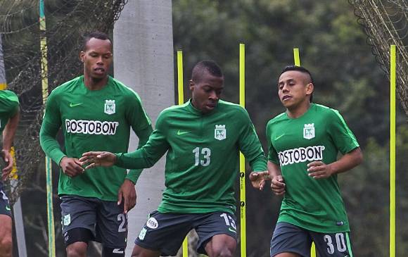 Nacional ya se encuentra en Bogotá listo para el partido de esta noche. FOTO JULIO CÉSAR HERRERA. 