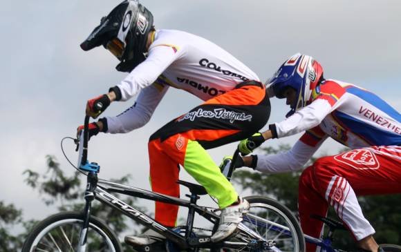 Carlos Alberto Ramírez, lucha, a sus 20 años, por estar entre los mejores del mundo. Es el sardino del top-20 del ranquin UCI. FOTO COLPRENSA
