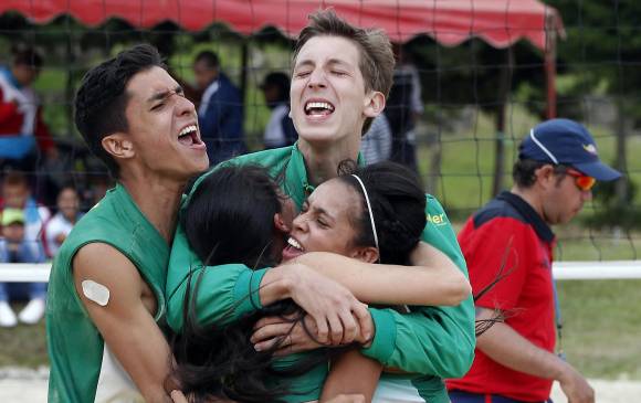 Celebración tras celebración viene haciendo Medellín en Juegos Departamentales. En las últimas dos ediciones ha quedado campeón en 28 ocasiones, 14 disciplinas por año. FOTO Jaime Pérez