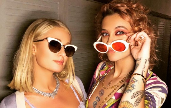 Paris Hilton y Paris Jackson juntas. La heredera Hilton fue al cumpleaños con su prometido Chris Zylka. FOTO: @parishilton