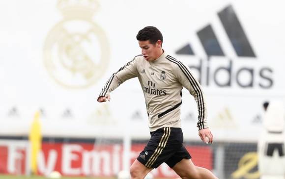 El colombiano James Rodríguez y sus compañeros iniciaron trabajos en el campo del Real Madrid de la semana pasada. FOTO REAL MADRID