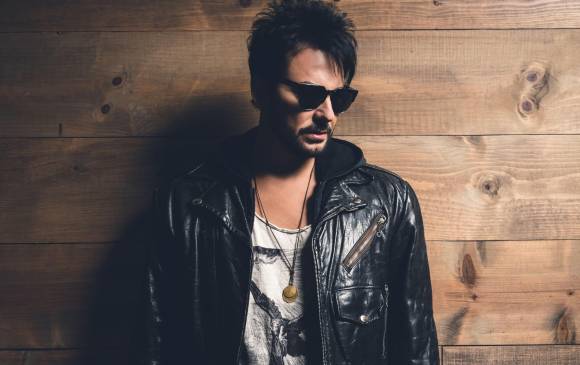 En su nueva producción, Beto Cuevas presentará canciones inéditas y clásicos que popularizó junto al grupo La Ley. FOTO efe