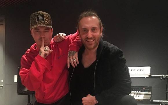 J Balvin compartió esta fotografía con David Guetta. FOTO Instagram.com/Jbalvin