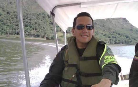 En honor a su mérito y a manera de homenaje póstumo, Cristian Flórez, quien era teniente coronel, fue ascendido a coronel por decreto de la Presidencia de la República, seis meses después de su asesinato. FOTO Cortesía