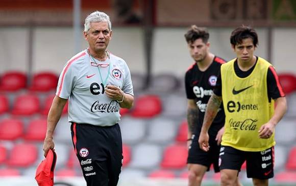 Reinaldo Rueda, técnico colombiano, que dirige a la Selección de Chile. TOMADA TWITTER 
