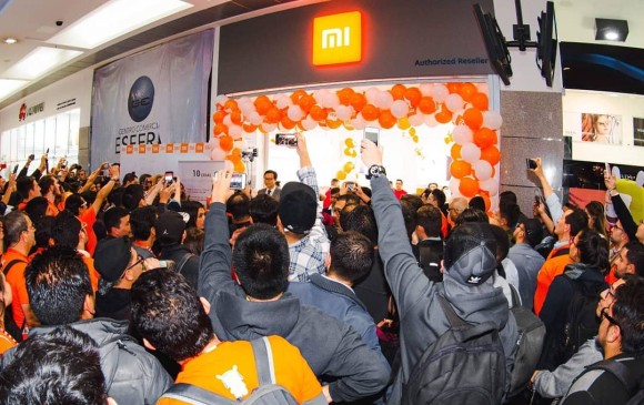 La apertura en Bogotá tuvo una asistencia masiva. FOTO: Xiaomi Colombia