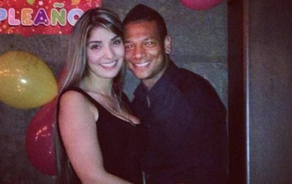 El futbolista junto a su esposa Andreina Fiallo. FOTO Facebook Freddy Guarin