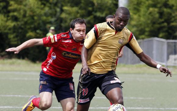 Hernán Hechalar y Javier López harán parte del Día del Fútbol Antioqueño el domingo en el Atanasio. FOTO jaime pérez 