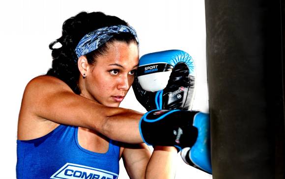 María Alejandra Lara tiene 4 peleas y está invicta en el duro mundo de las artes marciales mixtas. FOTO MANUEL SALDARRIAGA 