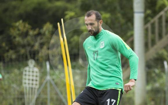 Hernán Barcos, autor de dos anotaciones en el pasado clásico, podría ser inicialista el domingo. FOTO edwin bustamante