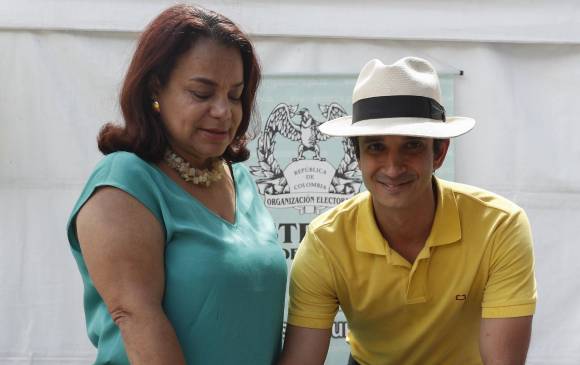 El candidato del Polo Democrático a la Alcaldía de Medellín, Víctor Correa, presentó en la inscripción su plan de gobierno ¡Para que Medellín se haga sentir! 