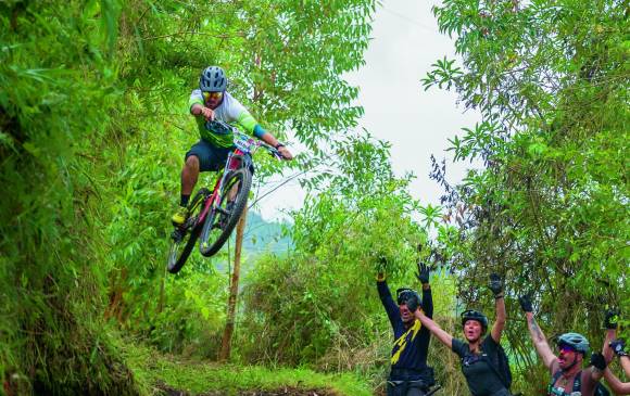 La ciudad de Manizales vive días de saltos y adrenalina. Un espectáculo de alto nivel. FOTO cortesía sebastián cárdenas-red bull 