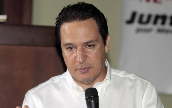 Rico recogerá firmas con su movimiento Juntos Por Medellín. Necesita al menos 50.000 para que su candidatura sea viable, sin embargo le apunta a muchas más. FOTO manuel saldarriaga