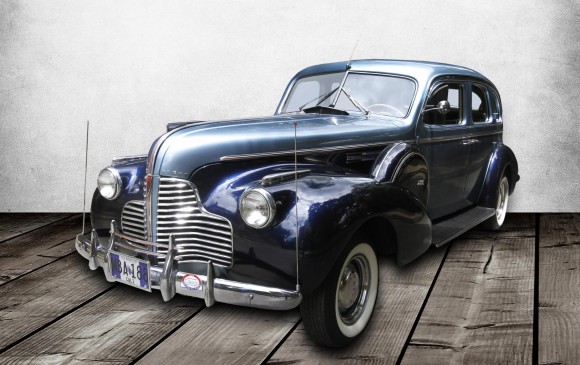 Este Buick Limited 1940 es uno de los pocos autos clásicos que existen actualmente en Medellín. FOTO JAIME PÉREZ